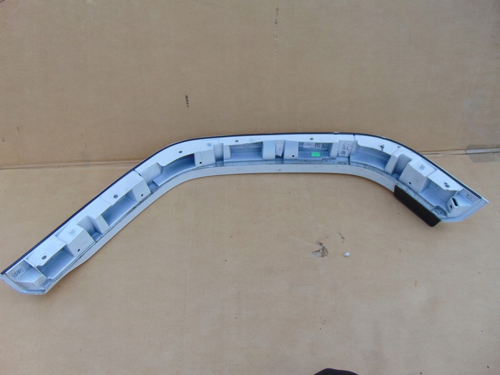 фото №13, Накладка крыла правая задняя mercedes w463 g klasa