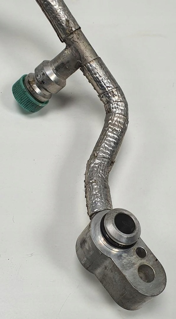 фото №3, Шланг кондиціонера aston martin rapide 6.0 v12 ad43-19835-aa