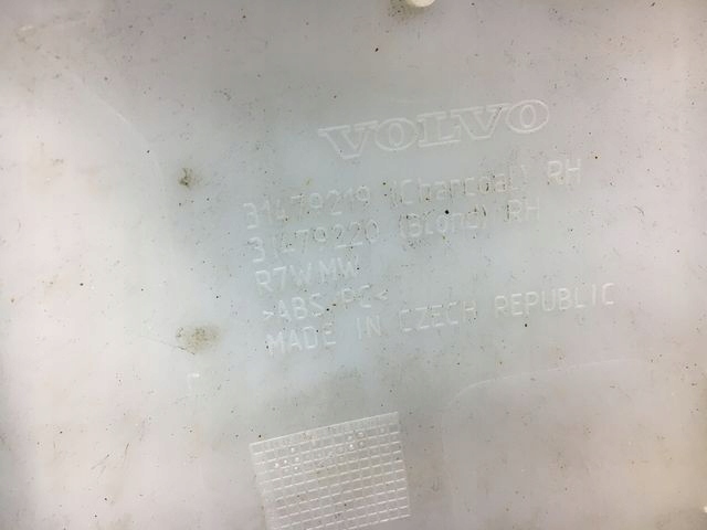 фото №5, Volvo s60 iii защита стойка правая 31479219