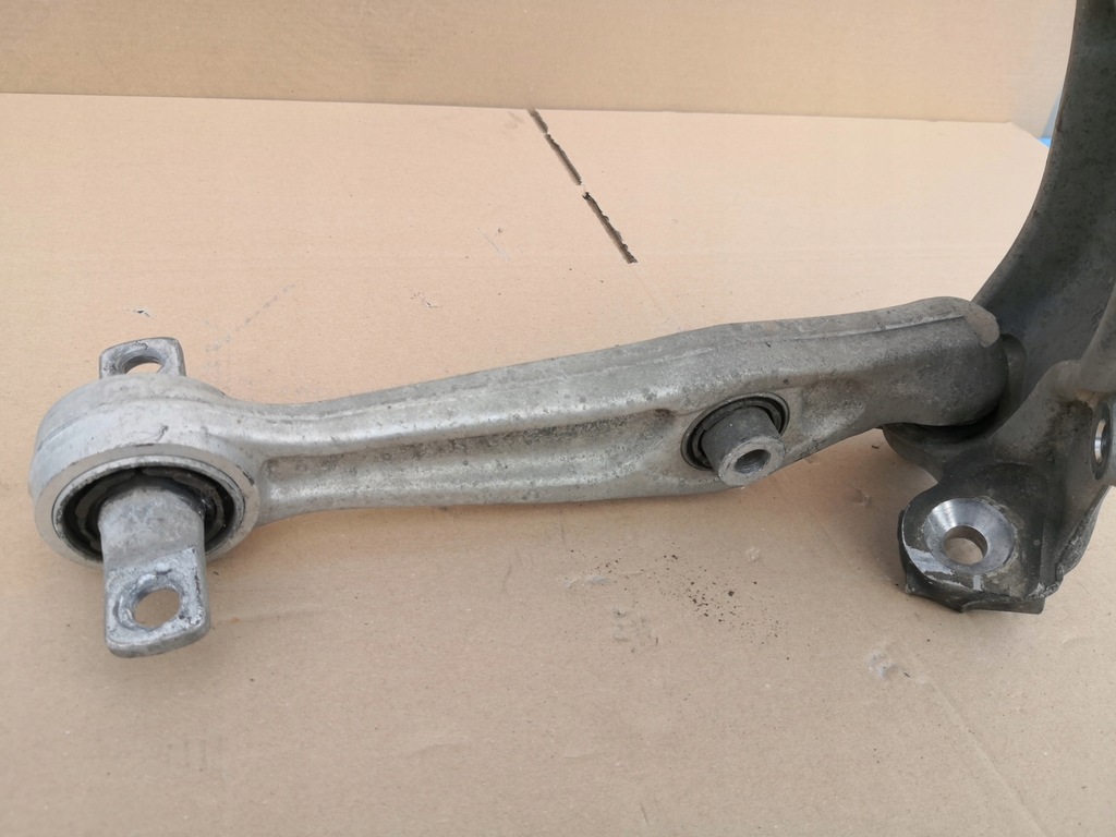 фото №9, Tesla 3 поворотний кулак передня права + важіль нижній