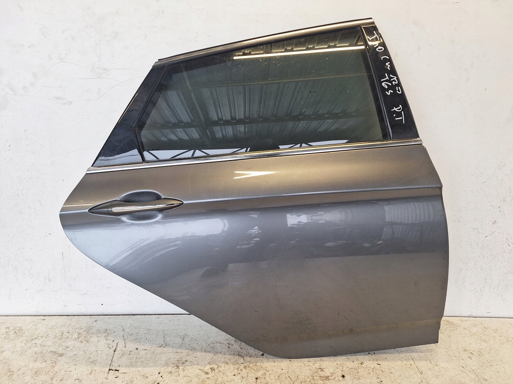 фото №1, Hyundai i40 cw 12- дверь правое задняя t6s