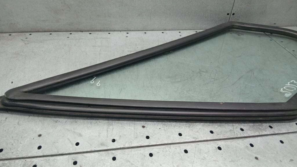 фото №8, Стекло правая перед треугольник citroen jumper i fl 2.8d 04r