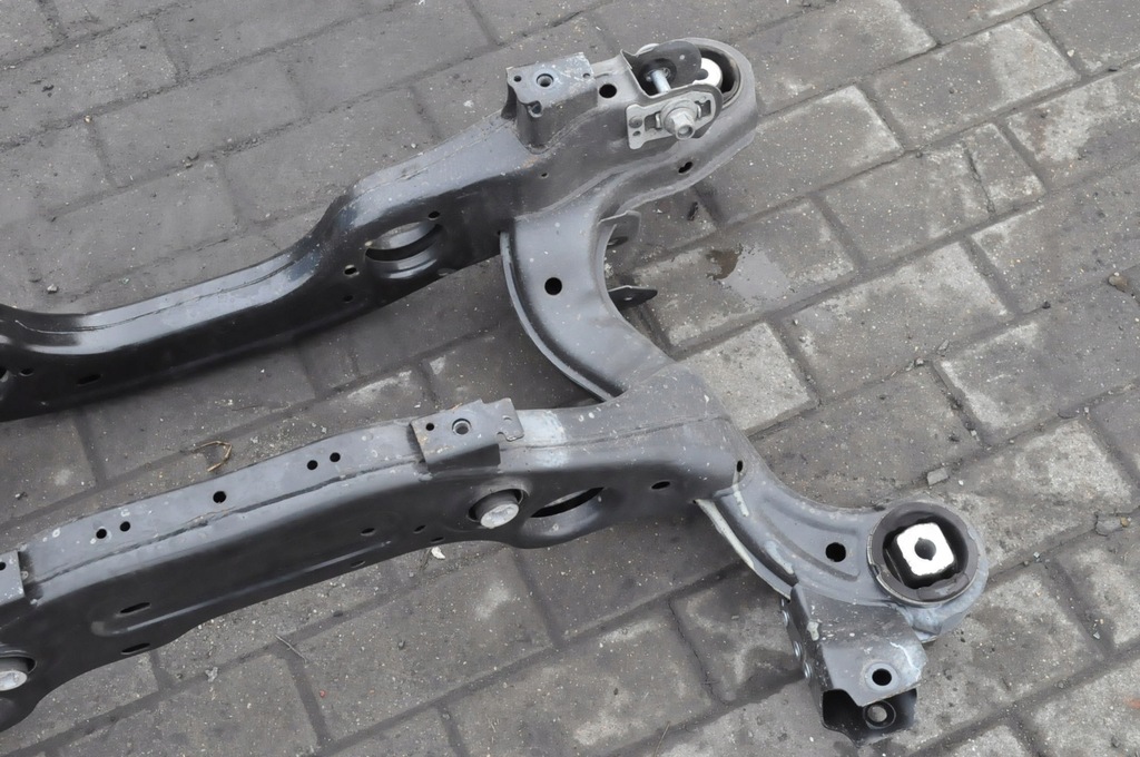 фото №9, Mercedes eqb x243 подрамник подвеска балка задняя 24r 2433505301