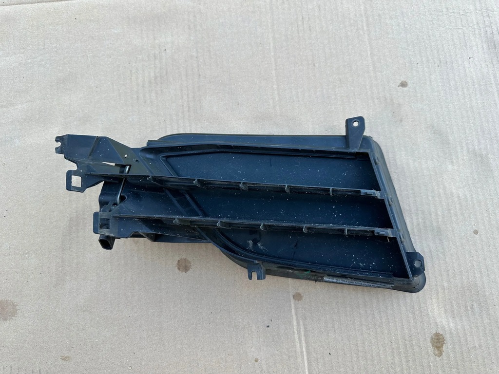 фото №3, Решётка жалюзи правая tesla model s оригинал