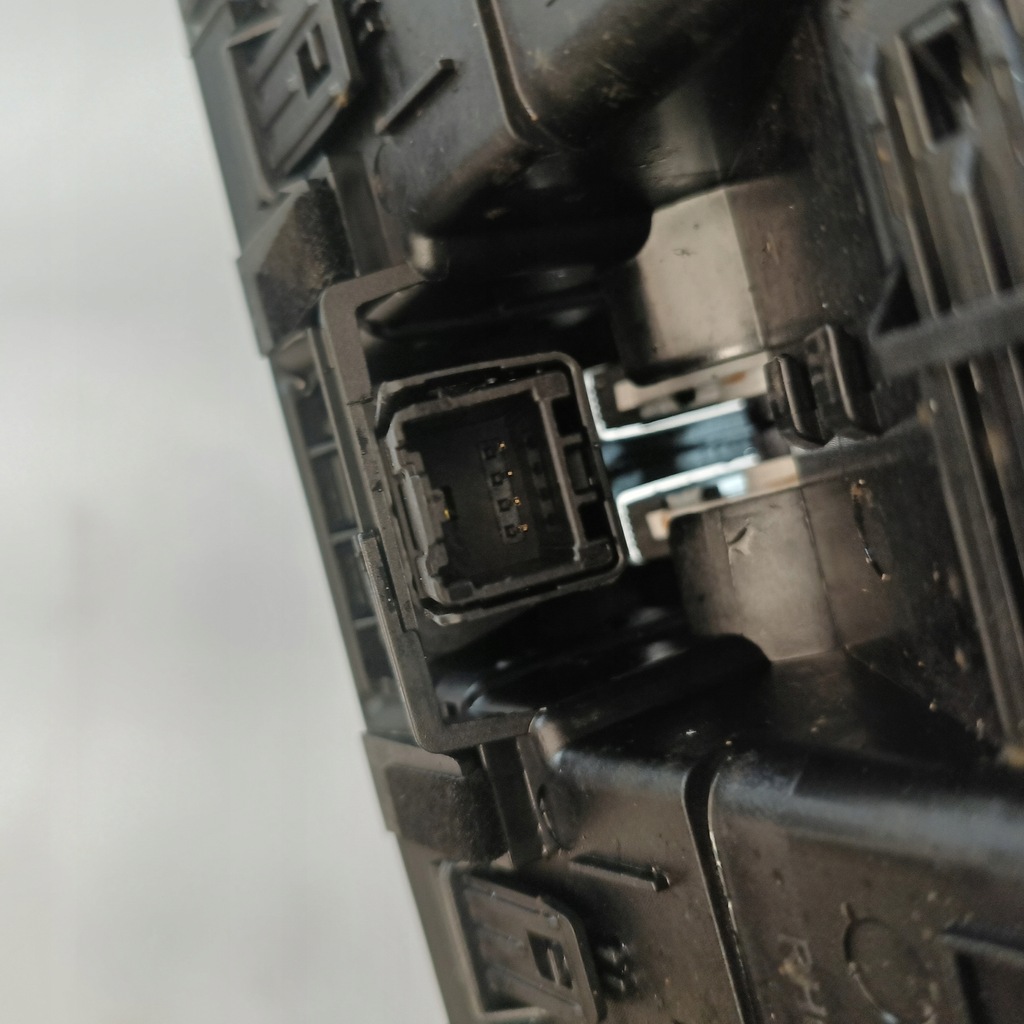 фото №10, Ford escape 20- ґрати обдув панелі приладової панелі середній usa