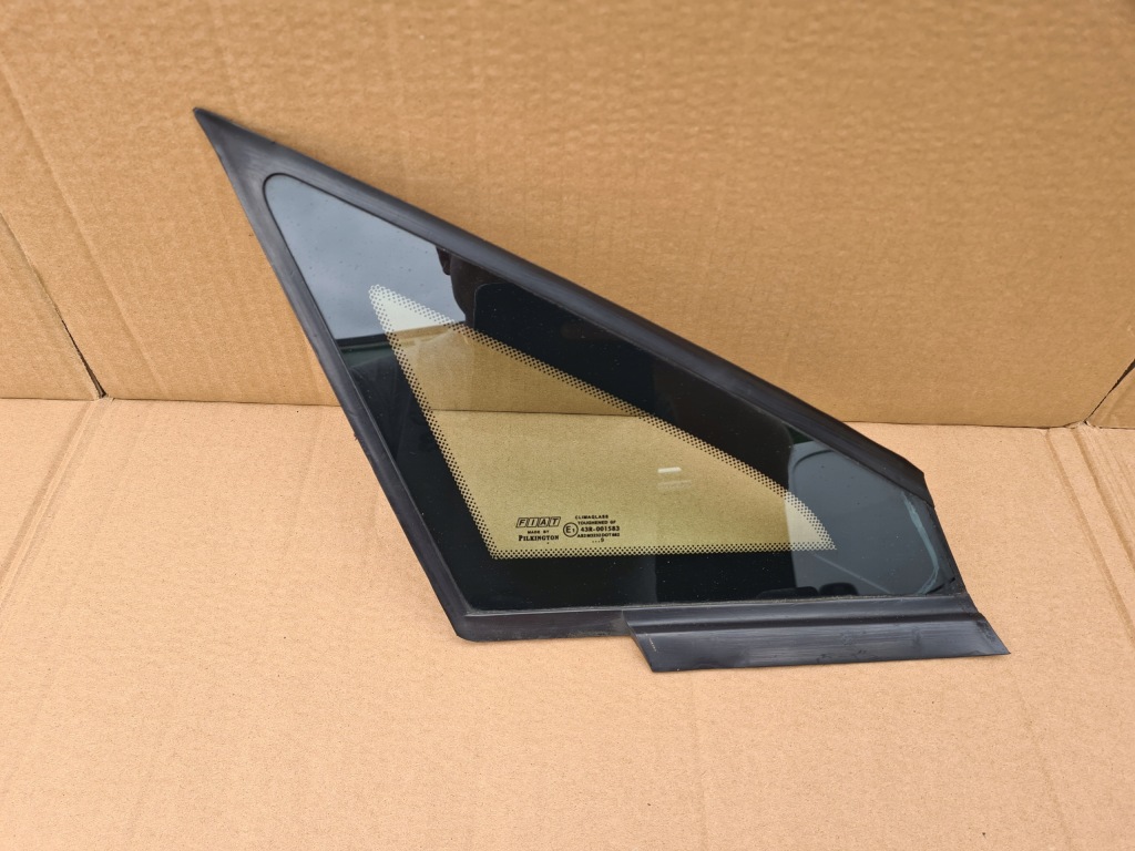 фото №1, Треугольник стекло кузовная правая перед fiat grande punto iii