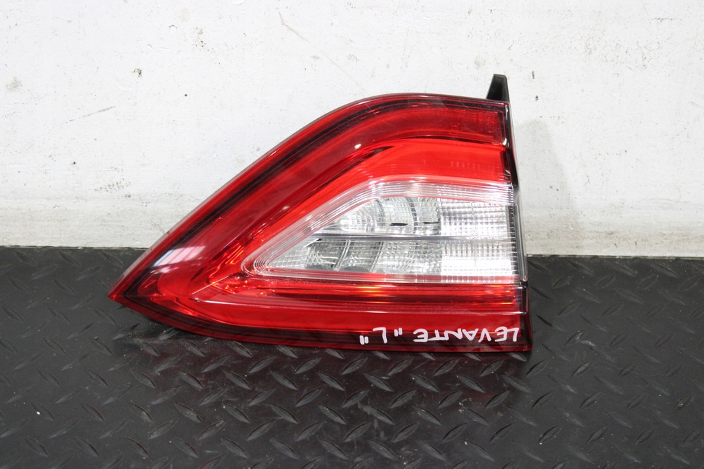 фото №1, Лампа крышки левый задняя maserati levante m161