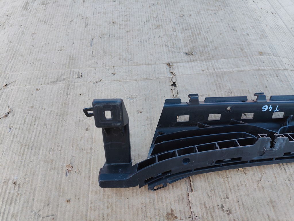 фото №8, W213 2.0 направляющая бампера задняя a2138850705