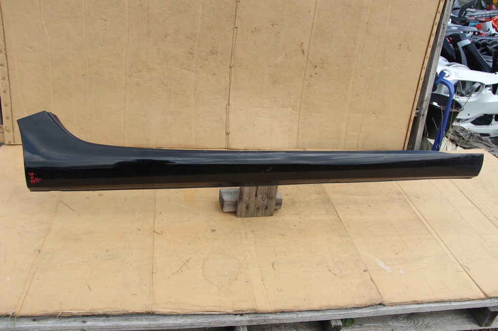 фото №1, Молдинг порог правая накладка na порог renault zoe 764263059 r