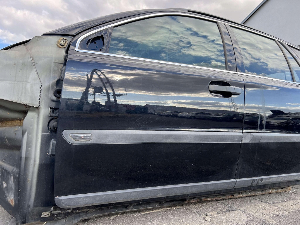 фото №1, Volvo xc90 i дверь перед левая передние полный 452-26