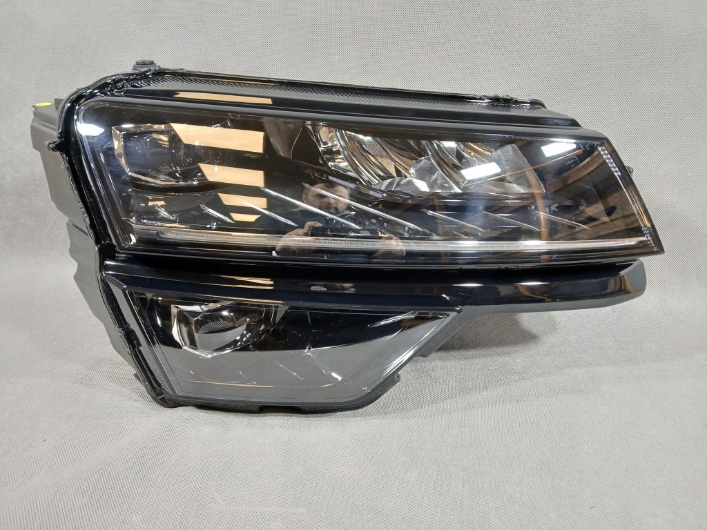 Купить Skoda karoq 16- фара перед передняя правая full led