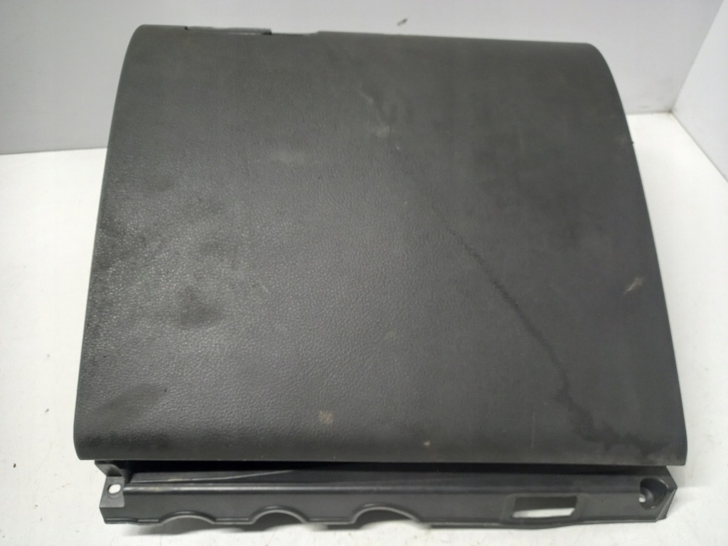 фото №1, Бардачок пасажира vw golf v plus 5m1857097