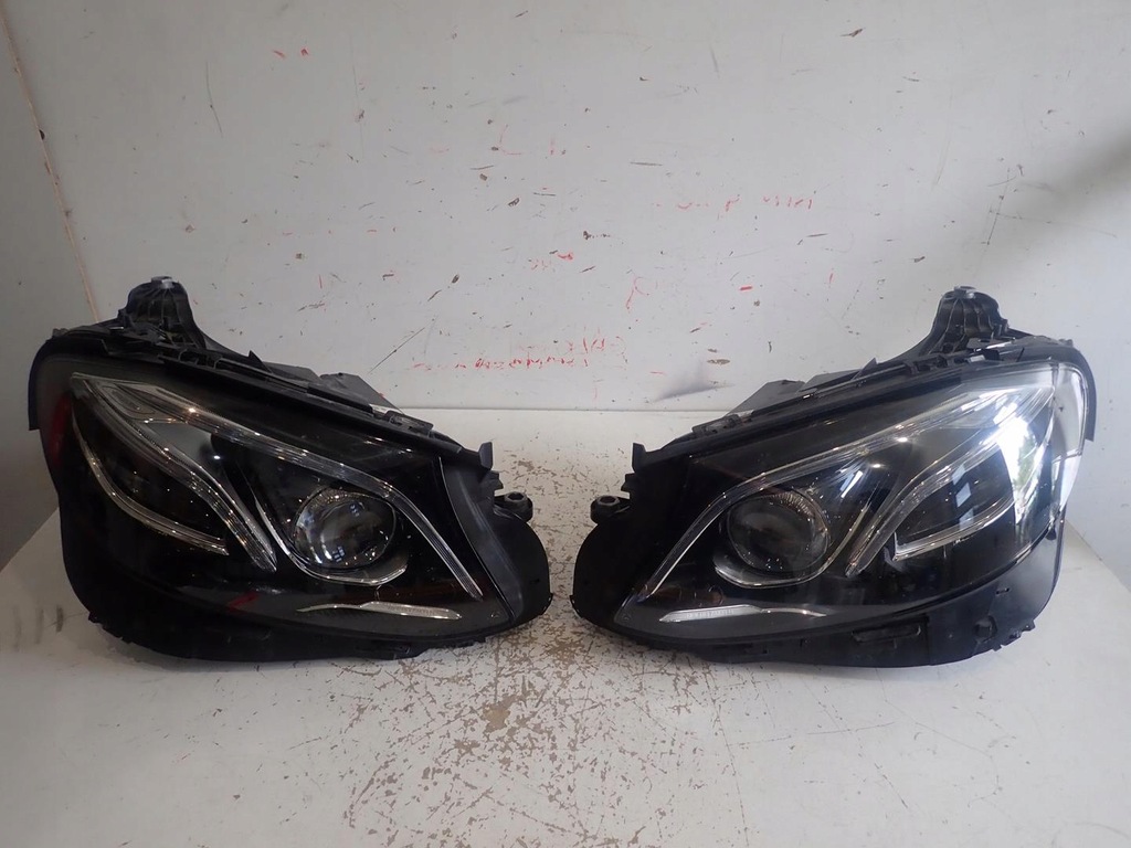фото №1, Лампа перед левая mercedes e-klasa w213 full led