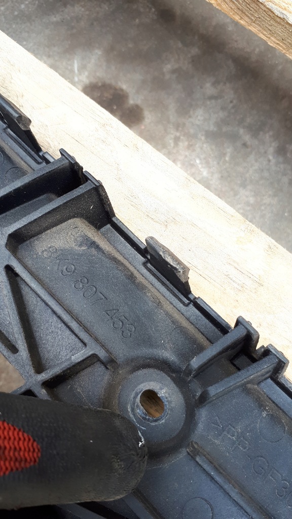 фото №6, A4 b8 s4 напрямна бампера задня задній kombi 2x