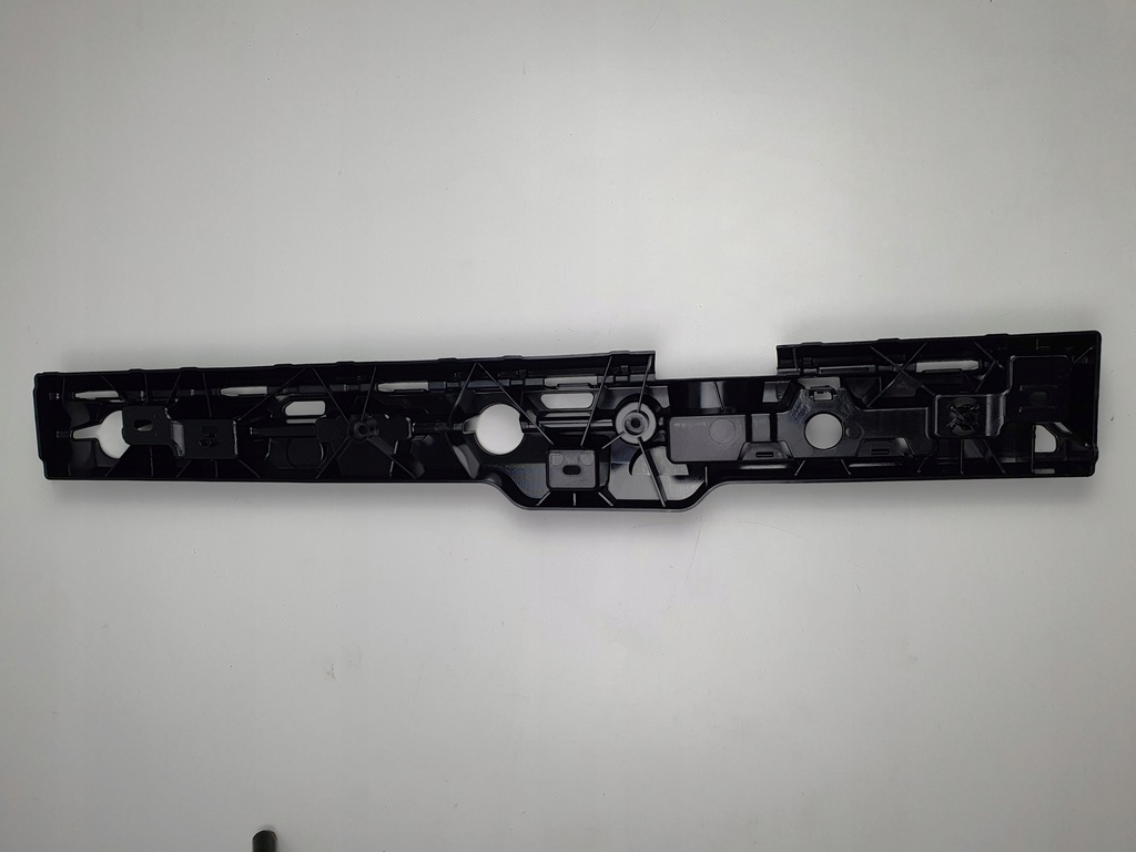 фото №7, Bmw 5 g30 g31 sedan kombi направляющая кронштейн молдинги порога правый 51777387346