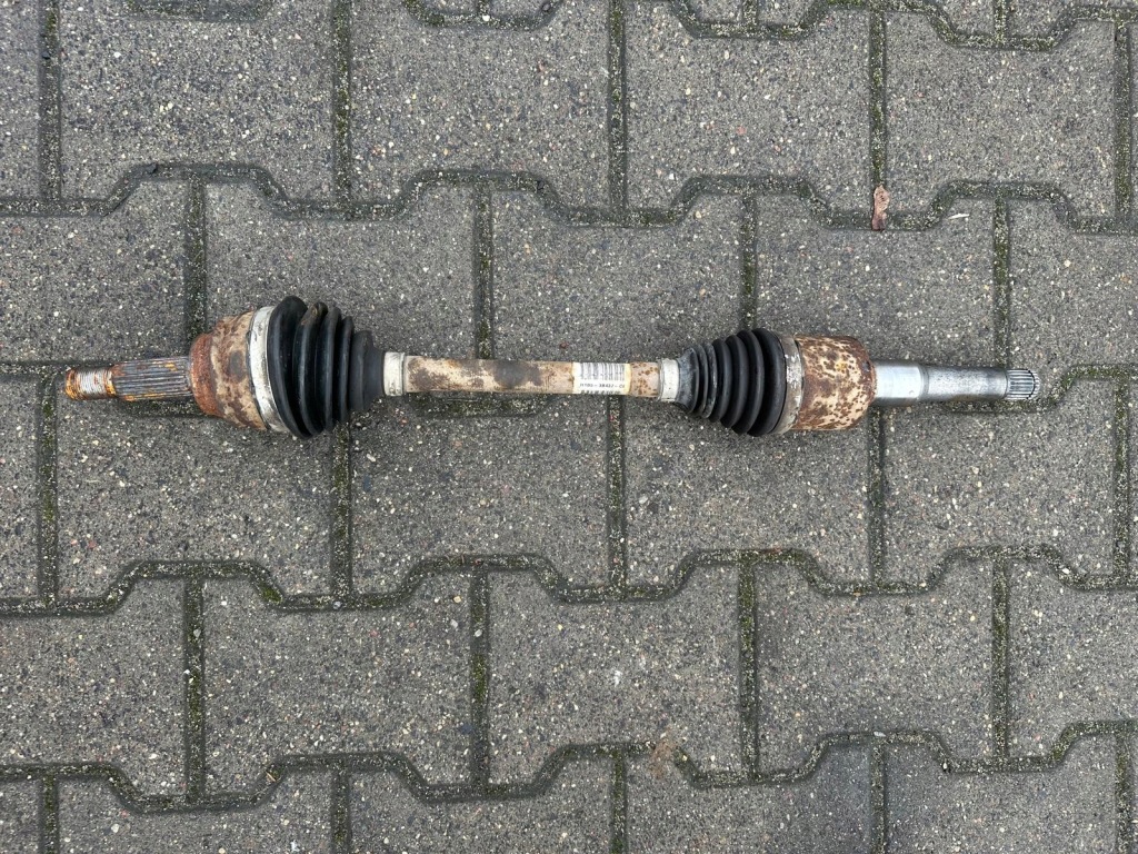 Купити Привідний вал ліва ford fiesta mk8 h1b5-3b437-ce