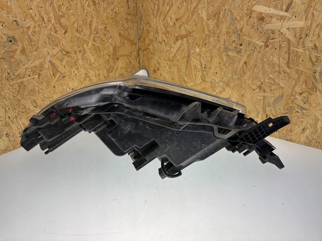 фото №11, Toyota hilux viii 2021 лампы передние