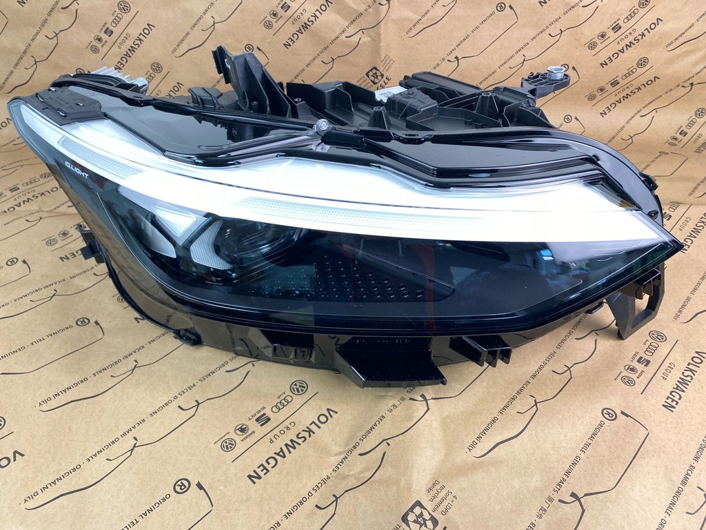 фото №1, Vw id.7 id7 лампа перед передняя full led iq light matrix 14b941036a nowa