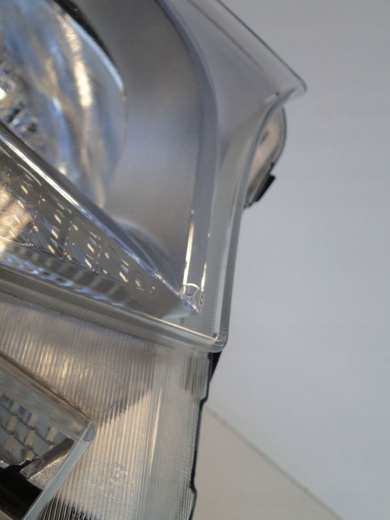 фото №10, Mercedes-benz оригинальный номер a9109060100 лампа передняя p