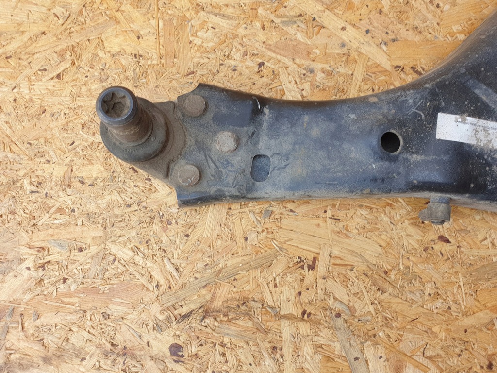 фото №2, Discovery sport рычаг правый перед 2.2