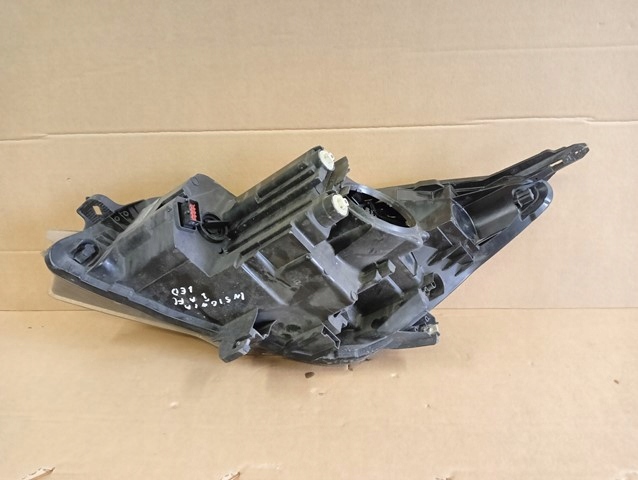 Лампа правая фара правый opel insignia 1 i a led рестайлинг  13- в Украине