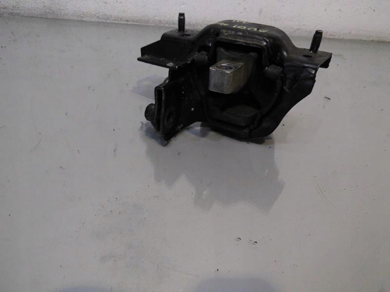 фото №3, Кронштейн подушка двигуна audi a1 1.2 tfsi 11r