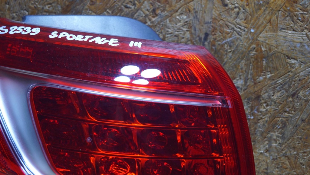 фото №10, Kia sportage iii лампа левый задняя s2539