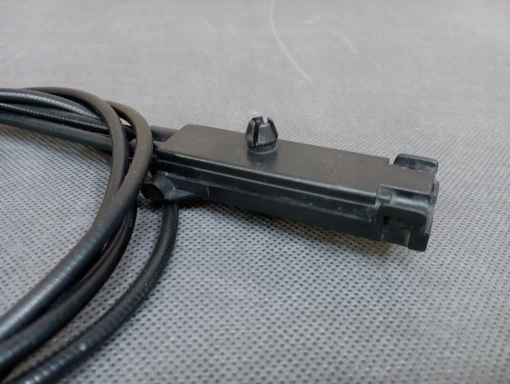 фото №3, Mercedes slk r171 трос відкривання замка капот a1718800159