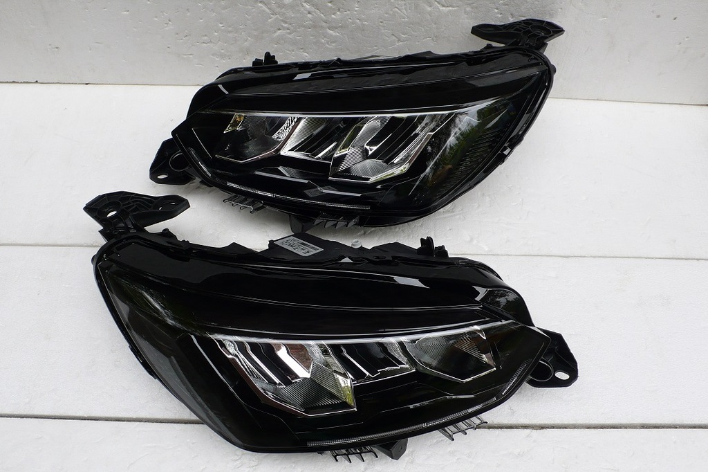 фото №1, Peugeot 208 ii led 2019 фара