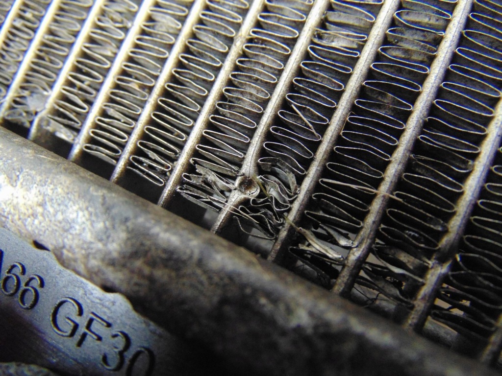 Радіатор води opel mokka peugeot 208 2008 9825333380 Доставка