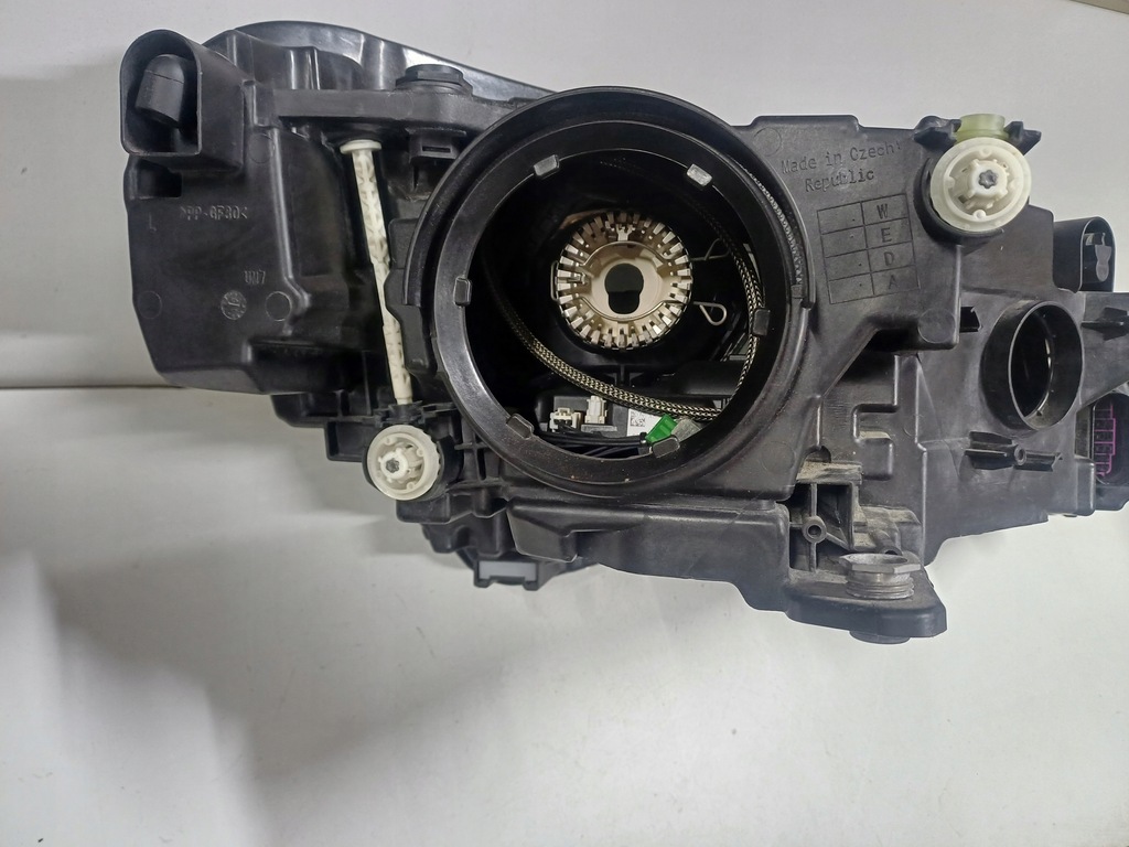 фото №12, Лампа левый перед skoda superb 3 iii bi ксенон led europa