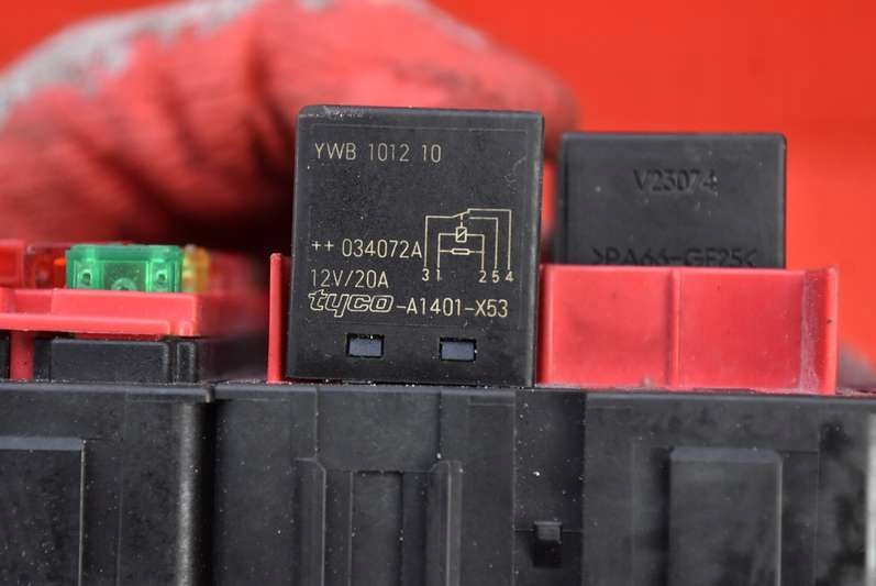 фото №9, Коробка предохранителей mg zr 105 1.4 16v 103 km 01-05