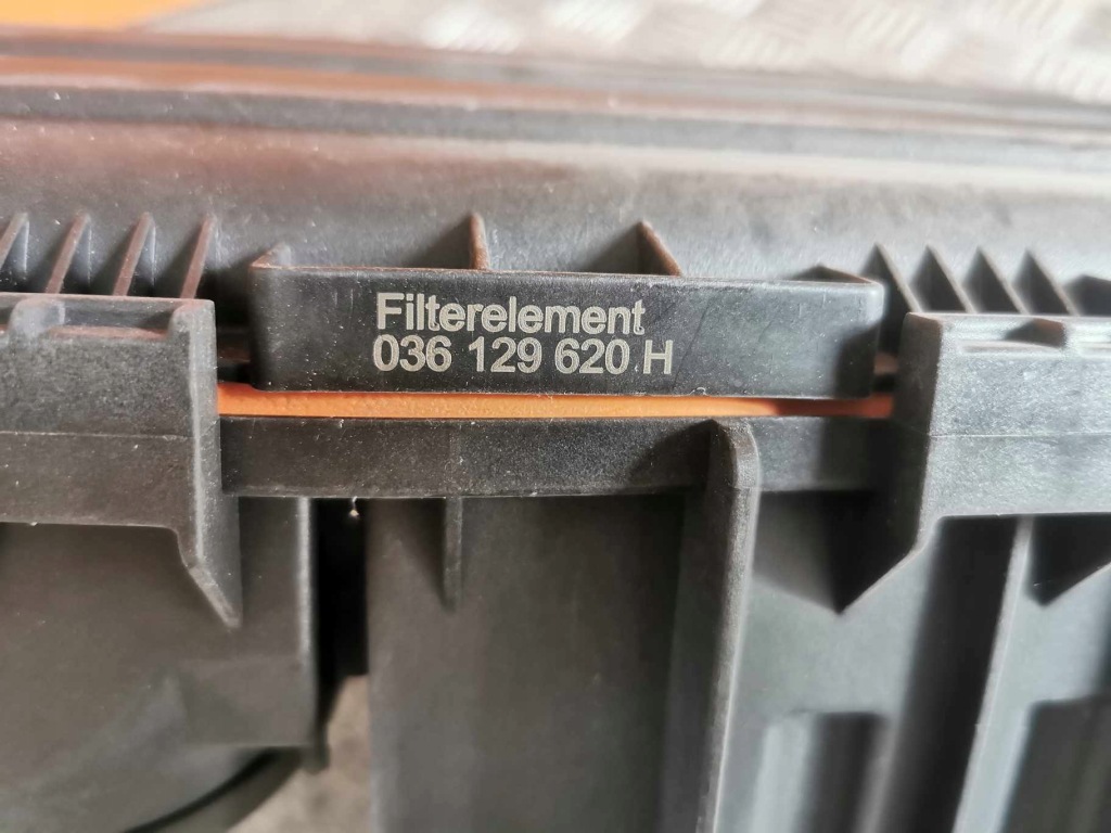 фото №4, Корпус фильтра воздуха skoda roomster 1.6 036129611cd