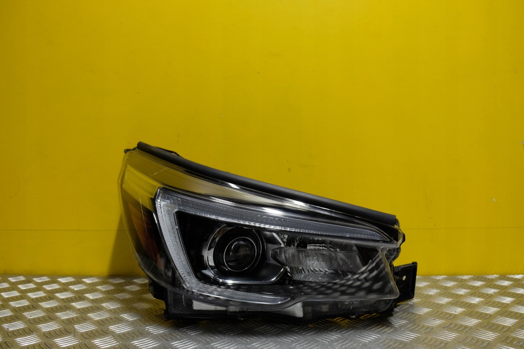 Купить Subaru forester 2018- фара фара full led поворотная правый  америка