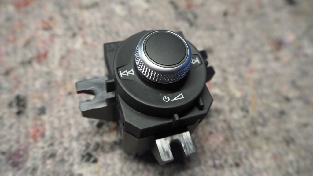 фото №1, Кнопка регулировки громкость audi оригинальный номер 8s1919616