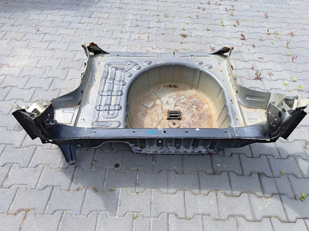 фото №1, Peugeot 3008 pas задняя задний пол поддон