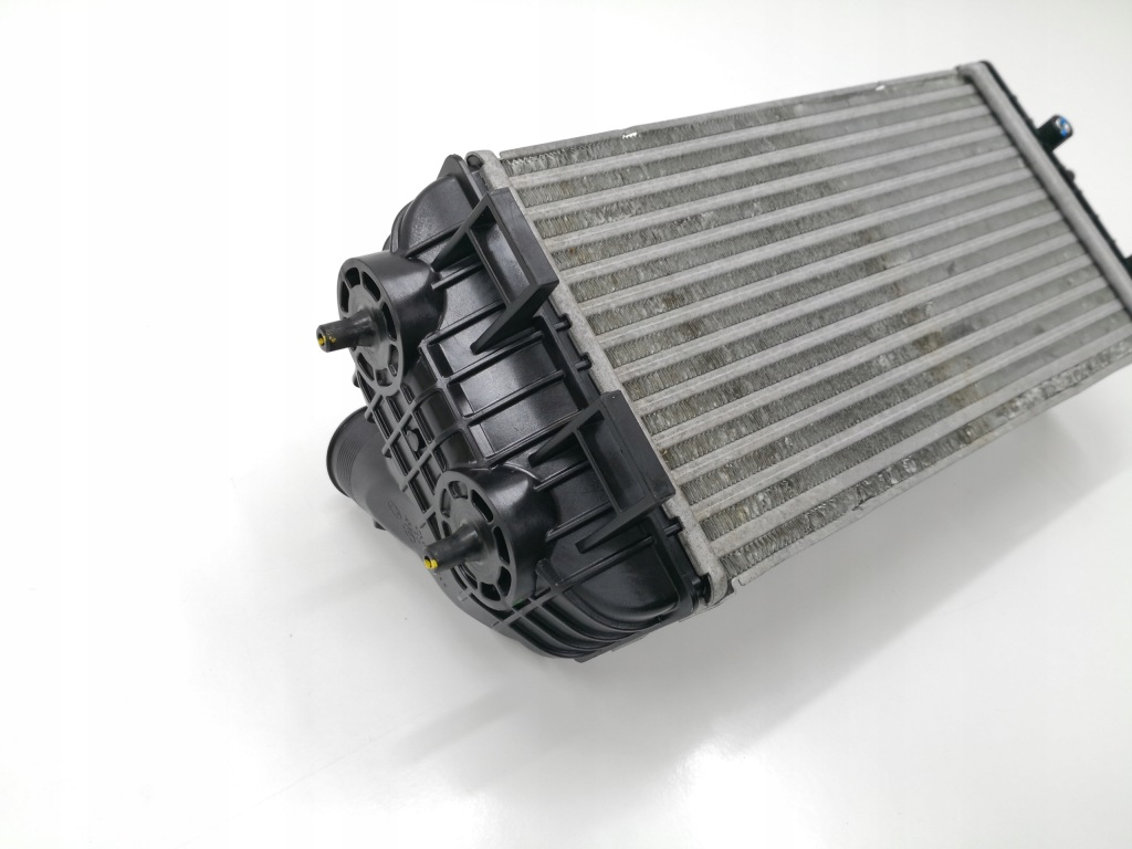 Радіатор інтеркулер tucson 3 3 sportage iv 4 Недорого