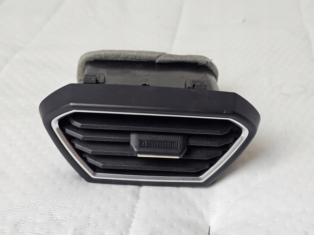 фото №1, Решітка обдув повітропровід дифузор впуск права cupra formentor 5fb820902a