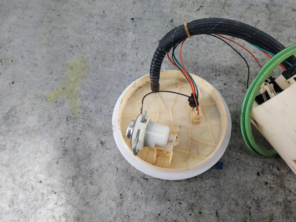 Насос топлива opel meriva a 93360915 0580314005 bosch 1.8 16v в Украине