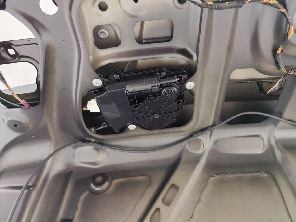 фото №7, Bmw 7 f01 крышка багажника багажника с камера