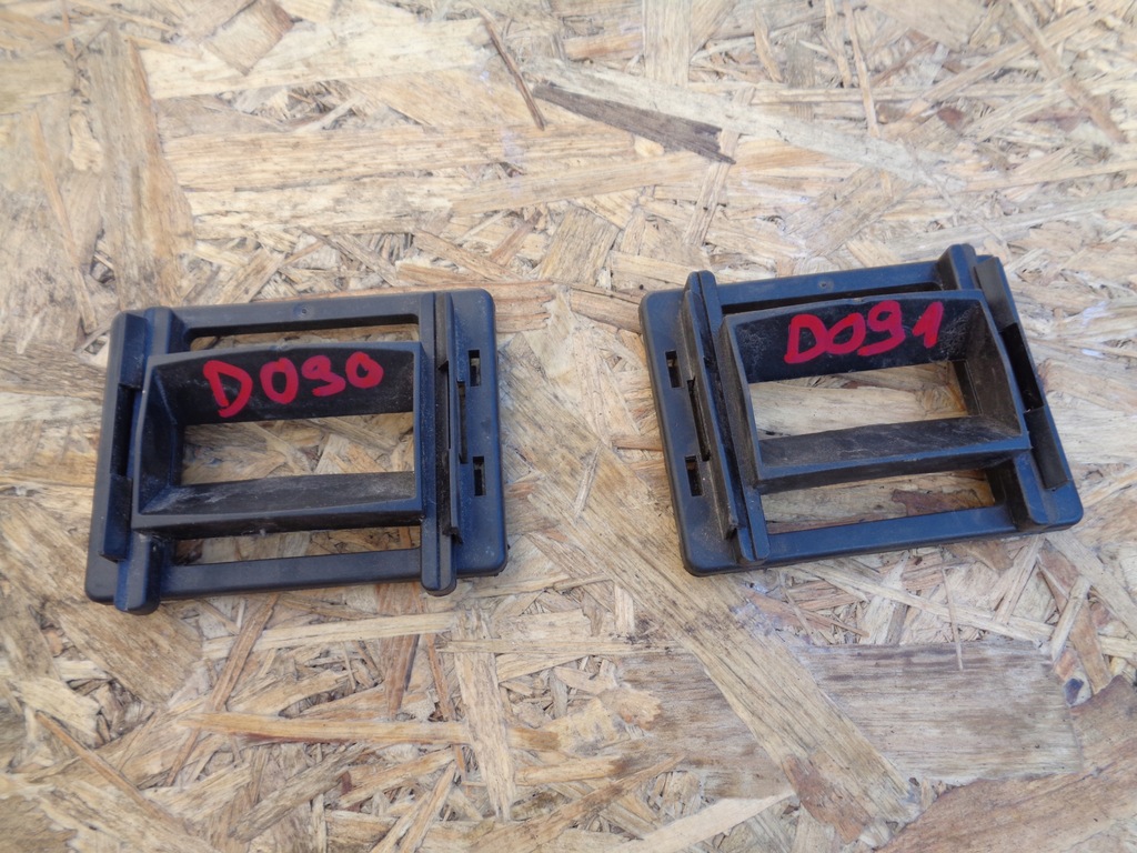 фото №1, Citroen c4 cactus кронштейн колеса запасного