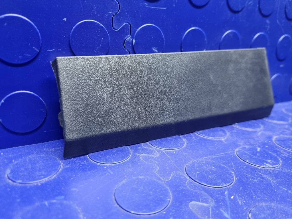 Захист заглушка стійка tesla model 3 оригінал 1086306-00-f Доставка