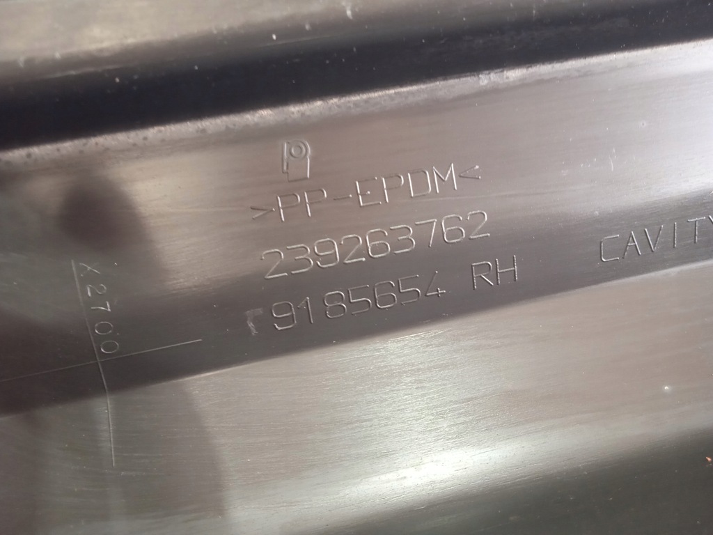 фото №12, Vectra c gts хэтчбек молдинг порог правая 9185654