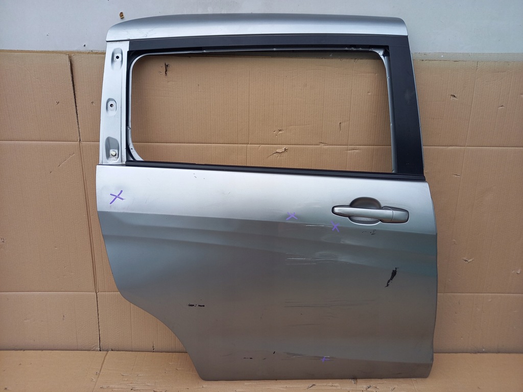 фото №1, Mazda v 5 двері задні праве задня