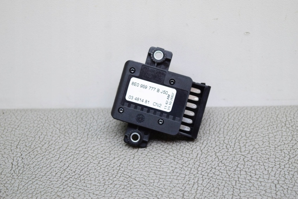 фото №9, Кнопки регулювання правого сидіння audi q5 8r 8e0959777b 3.2l бензиновий