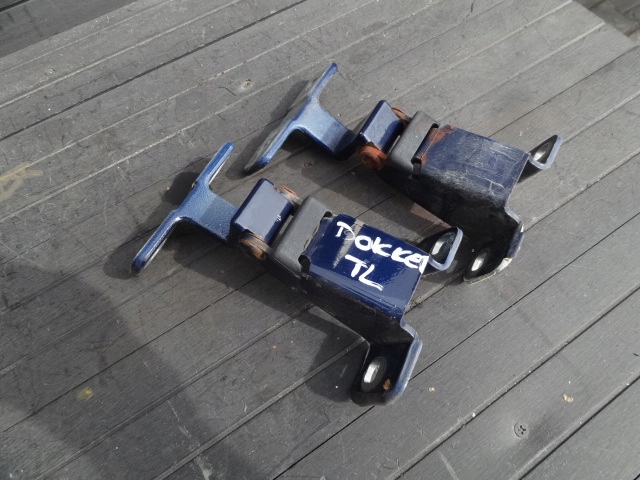 фото №1, Dacia dokker 2015 петлі двері лівий задня комплект