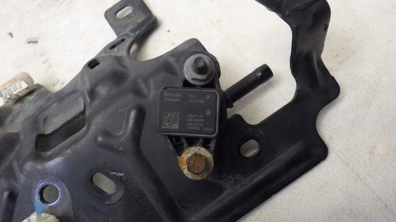 фото №6, Кронштейн двигателя trafic vivaro iii 2.0 241360897r