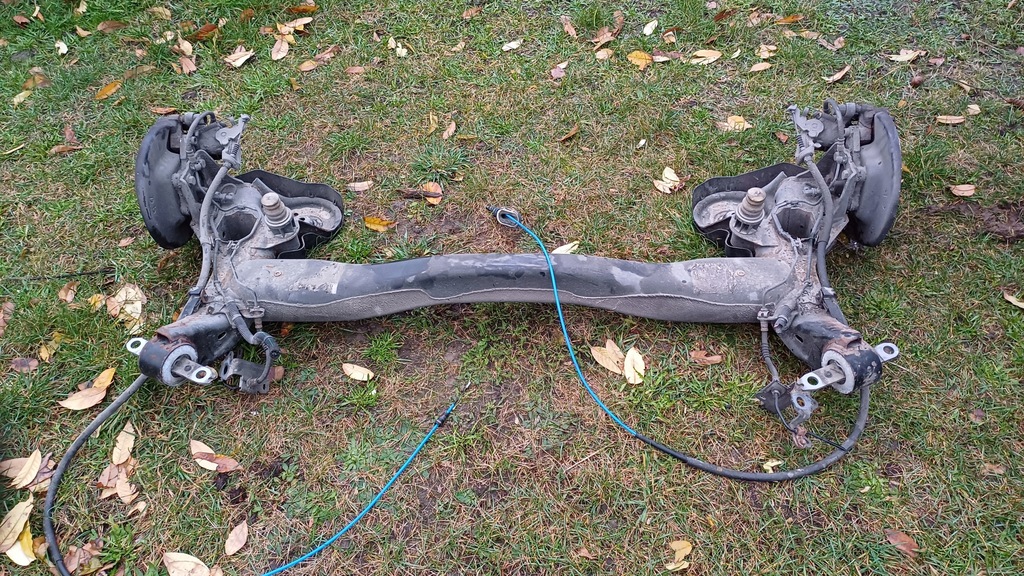 фото №1, Peugeot 308 ii t9 задняя oś балка подвеска