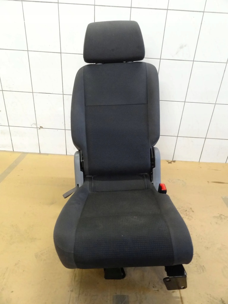 фото №7, Vw caddy iii maxi 2010 сиденья 2 ряд комплект