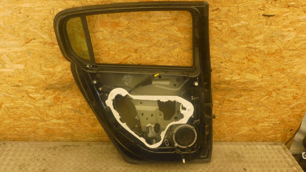 фото №7, Дверь левая задняя задние peugeot 308 t9 2015